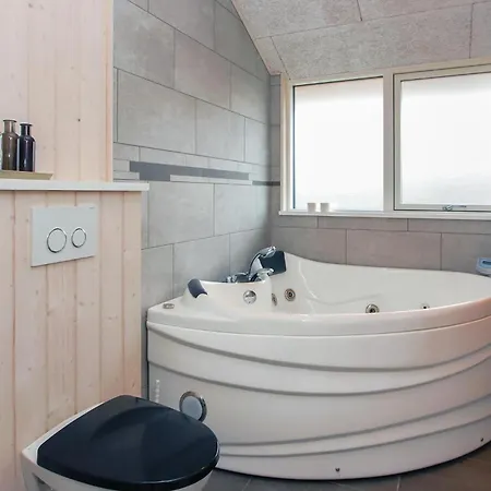 Dom wakacyjny Two-bedroom Haderslev 02
